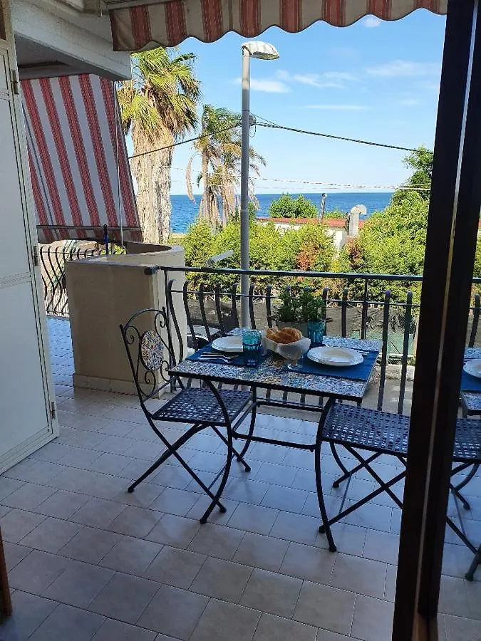 New Panorama Villa Riposto 0*,